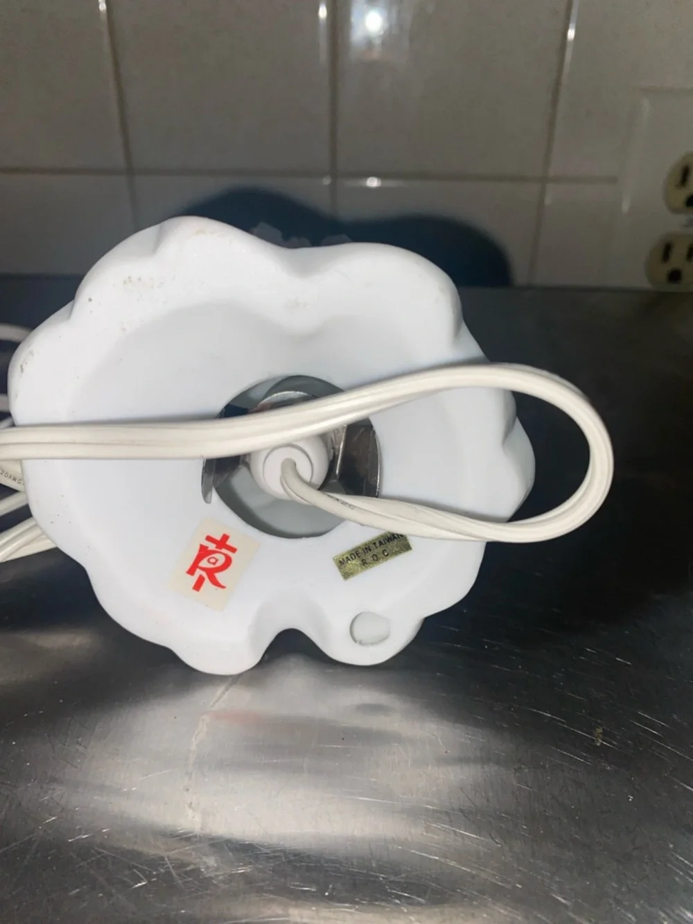Ceramic white Light up Angel‎